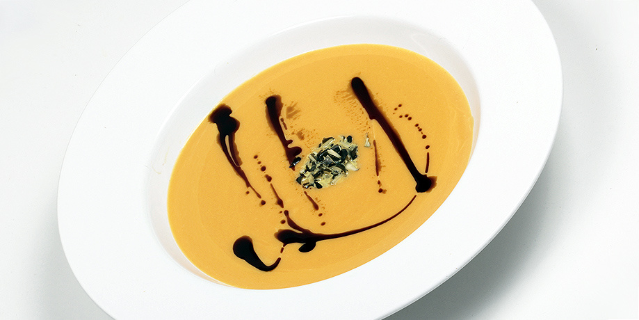 Velouté de citrouille avec PÖDÖR Vinaigre balsamique de pomme crema
