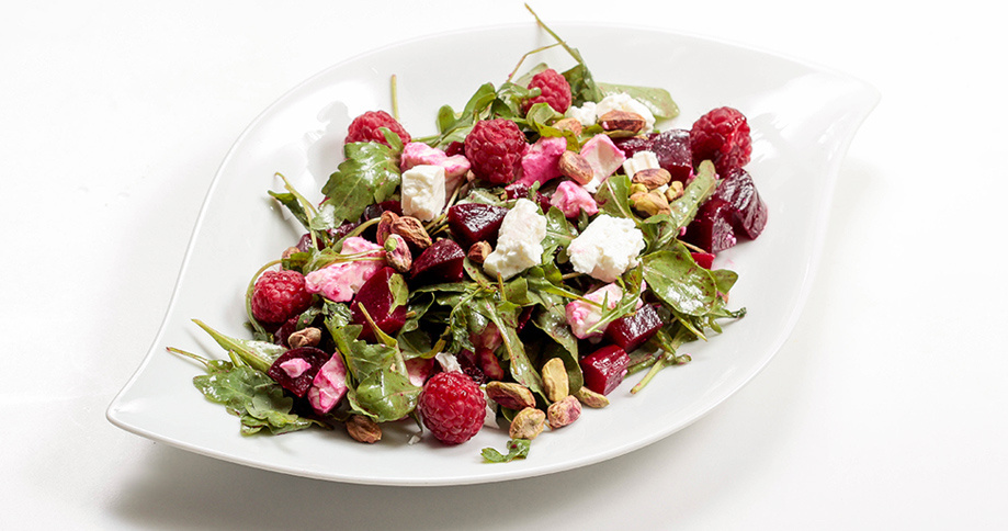 Salade de betterave rouge avec Pödör huile de chardon et vinaigre de framboise